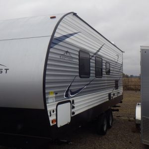 Exterior view of the 2021 Della Terra 250BH - Bunk house with King Front Bed