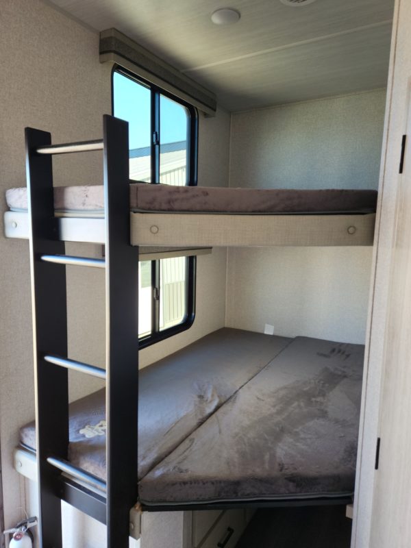 Bunks in the rear of the 2023 Alta 3100KXT Xtreme 365
